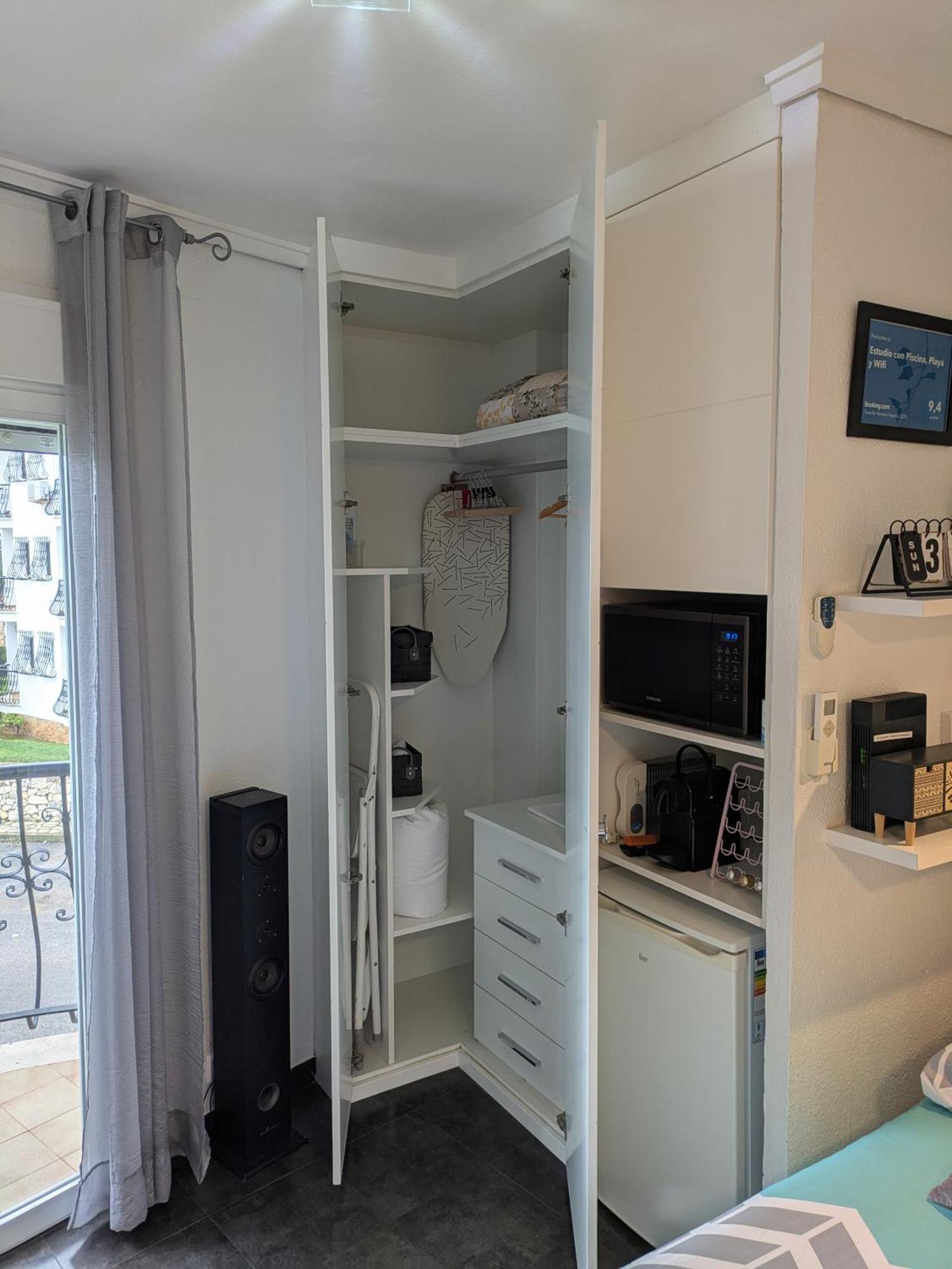 Estudio Con Piscina, Playa Y Wifi Denia Kültér fotó