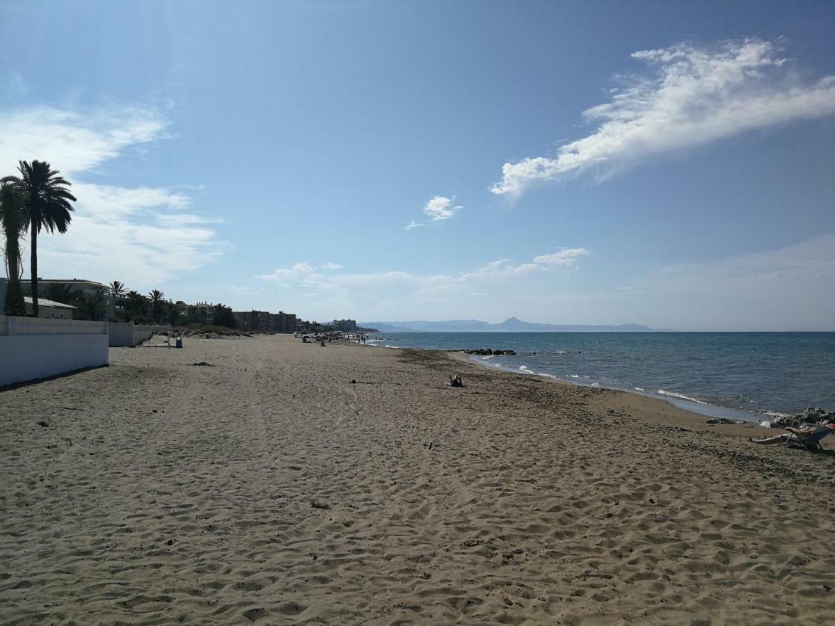 Estudio Con Piscina, Playa Y Wifi Denia Kültér fotó